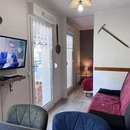 A Avec Terrasse Et Parking - Fr-1-812-20